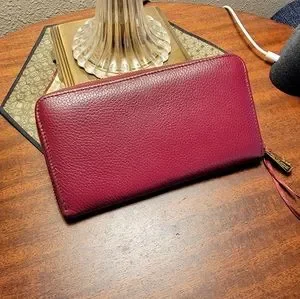 Ora Delphine Large Leather Zip Around Wallet NWT
